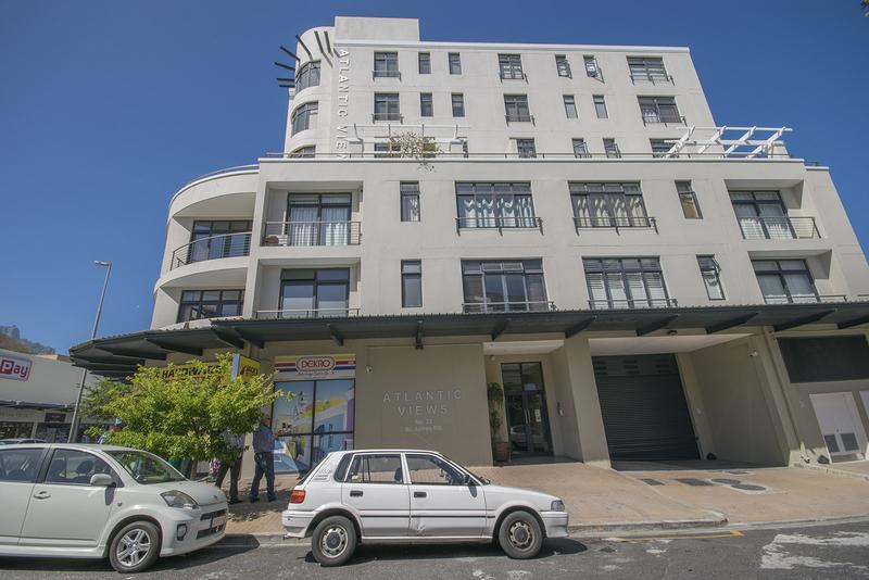 2 Bedroom Property for Sale in Sea Point Western Cape